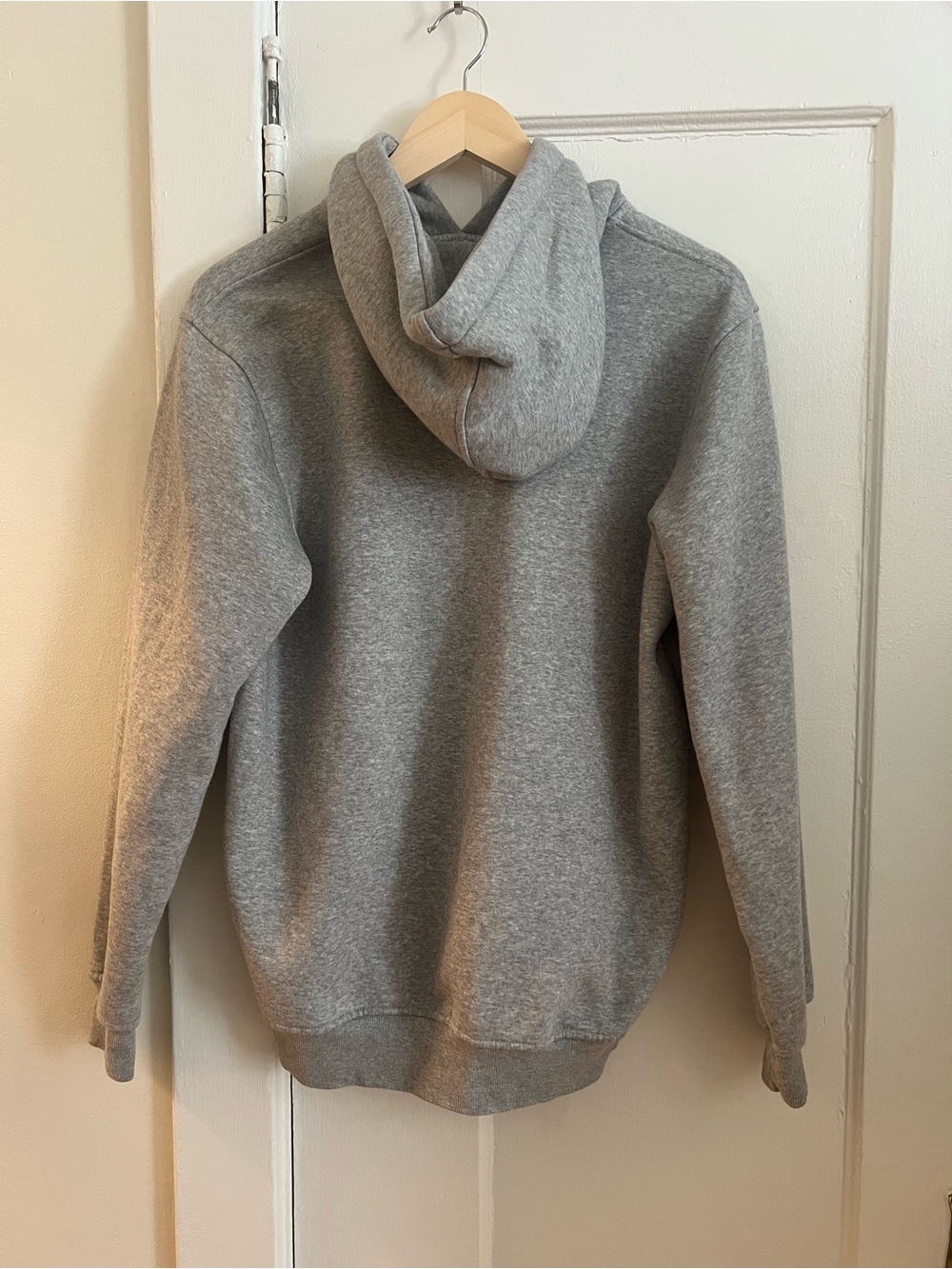 Under Armour Men's Gray Pullover Hoodie - Picture 2 of 2